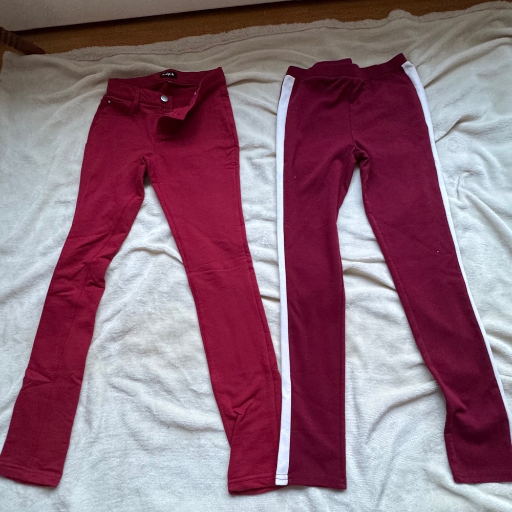 Red leggings and Jeggings